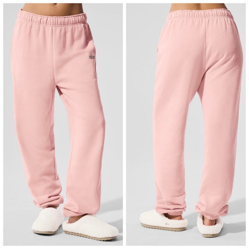 NWT Alo Accolade Sweatpants in Pink Quartz Size Small
